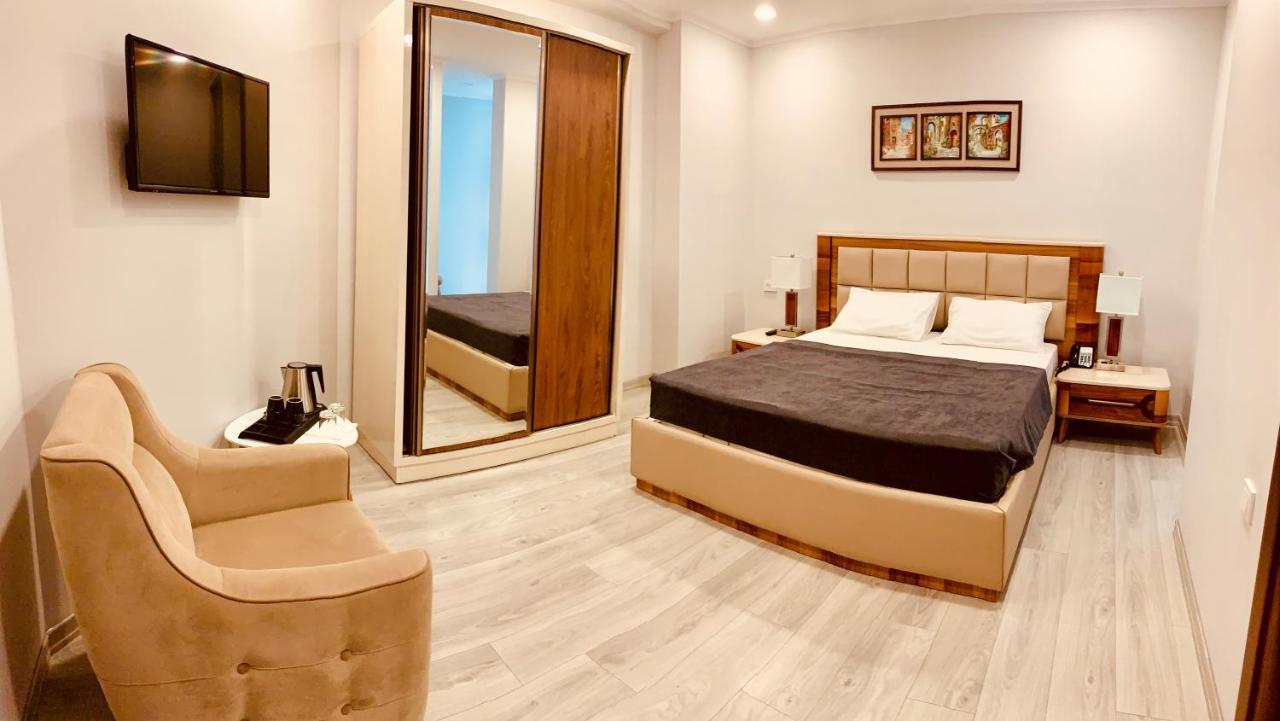 Hotel Tsereteli Palace Μπατούμι Εξωτερικό φωτογραφία
