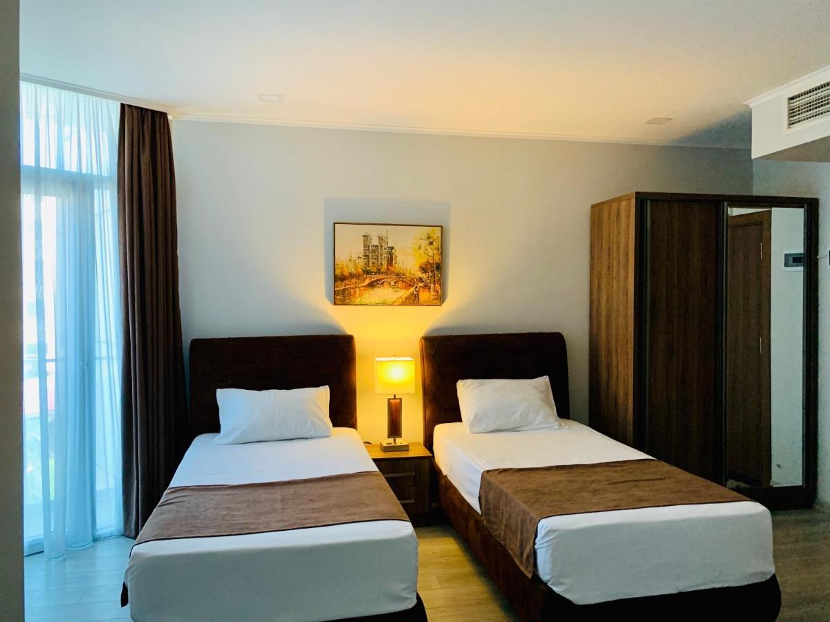 Hotel Tsereteli Palace Μπατούμι Εξωτερικό φωτογραφία