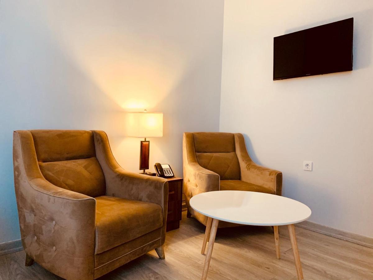 Hotel Tsereteli Palace Μπατούμι Εξωτερικό φωτογραφία